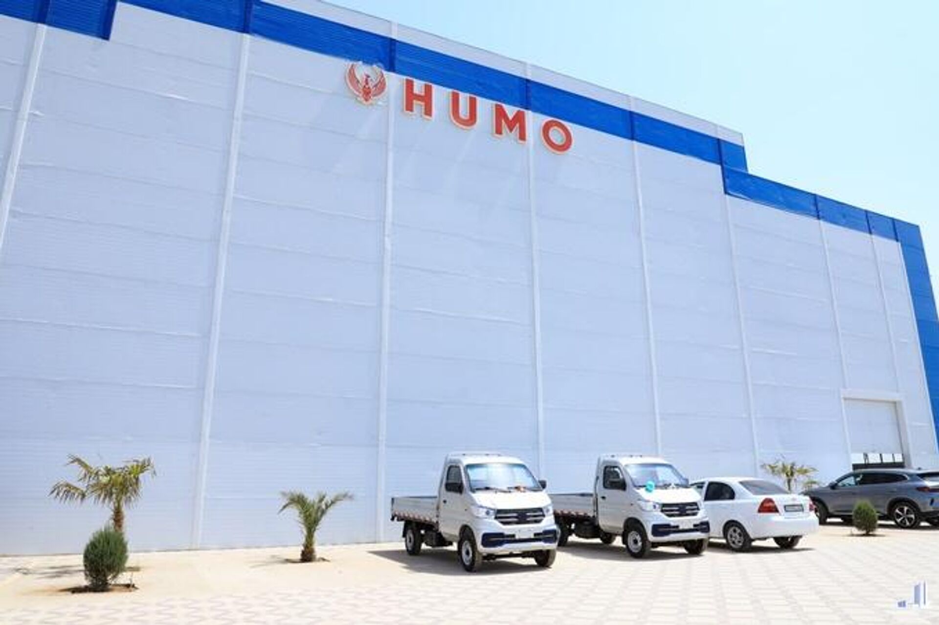 Сурхондарёда енгил юк автомашинаси ишлаб чиқарилмоқда - Sputnik Узбекистан, 1920, 15.08.2025