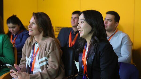 В Москве прошел новый модуль программы SputnikPro на Зубовском - Sputnik Узбекистан