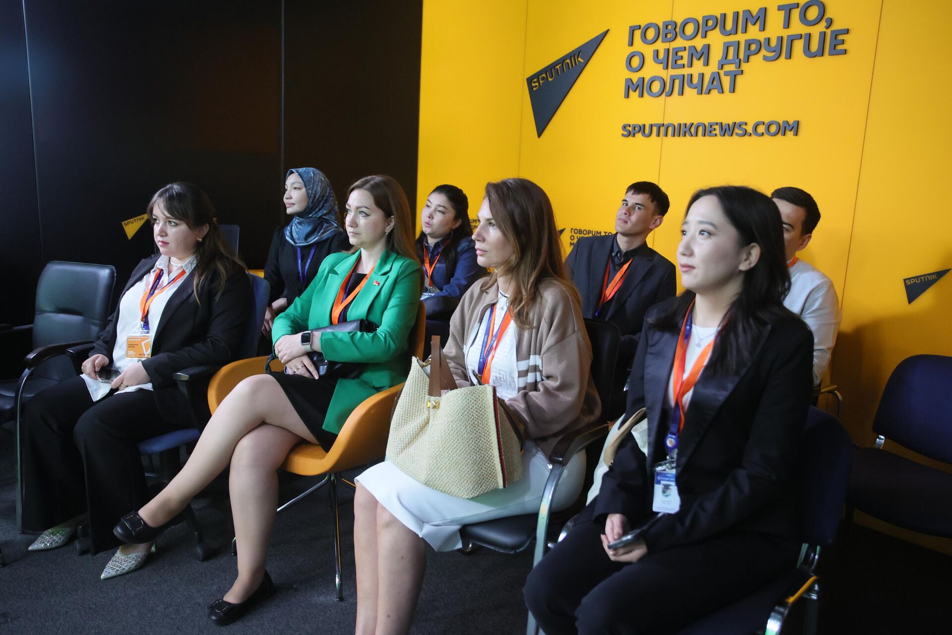 В Москве прошел новый модуль программы SputnikPro на Зубовском В Москве прошел новый модуль программы SputnikPro на Зубовском - Sputnik Узбекистан, 1920, 16.08.2025