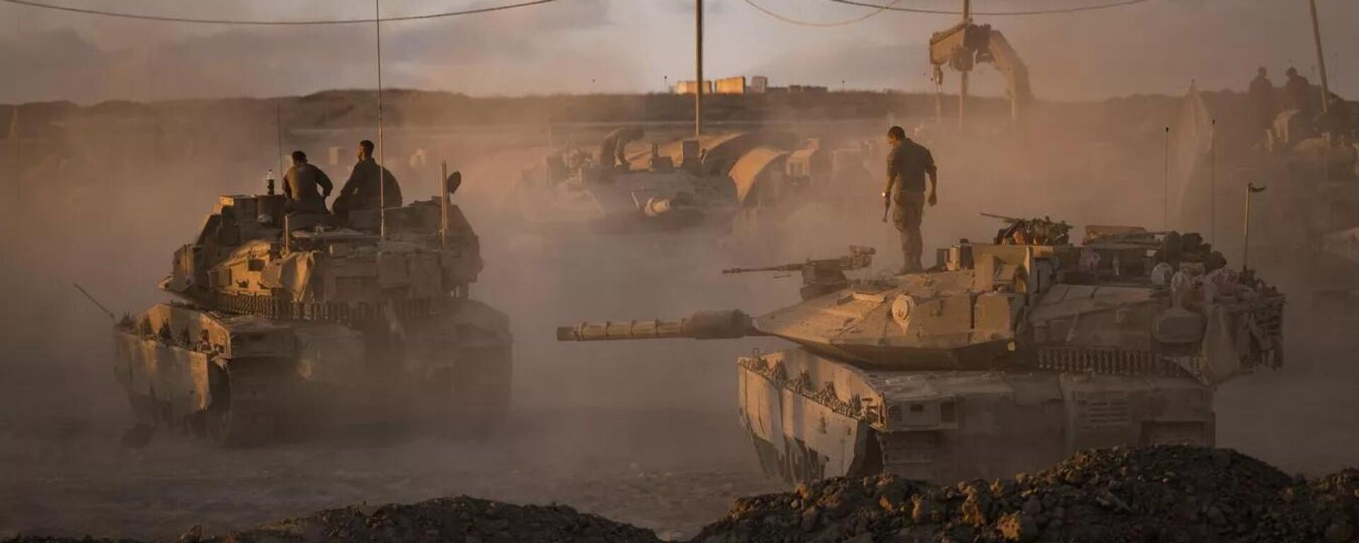 Израильские военные неподалеку от границы с сектором Газа. Архивное фото
 - Sputnik Ўзбекистон, 1920, 21.08.2025
