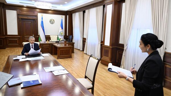 Президент ознакомился с презентацией по вопросам совершенствования судебной системы и обеспечения правосудия - Sputnik Ўзбекистон