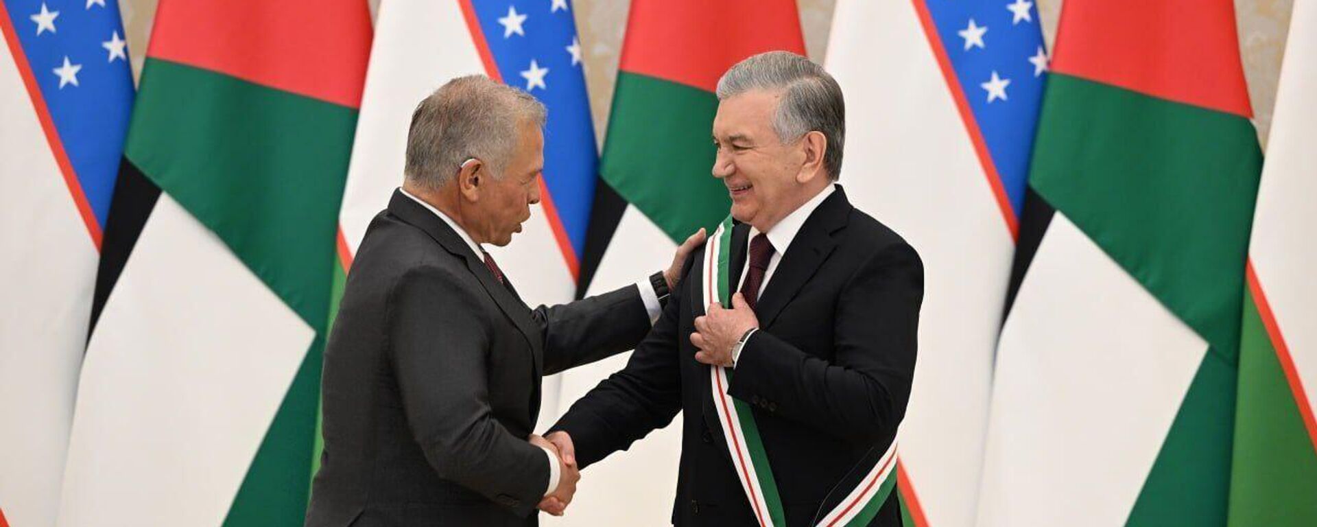 Шавката Мирзиёева наградили Орденом Иордании Ан-Нахда(Ренессанс) - Sputnik Узбекистан, 1920, 26.08.2025