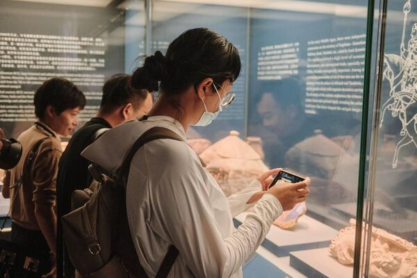 Узбекистан представил 27 редких экспонатов на выставке в Китае - Sputnik Узбекистан