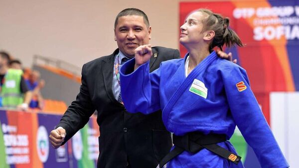 Три золота завоевали дзюдоисты из Узбекистана на ЧМ в Софии - Sputnik Узбекистан