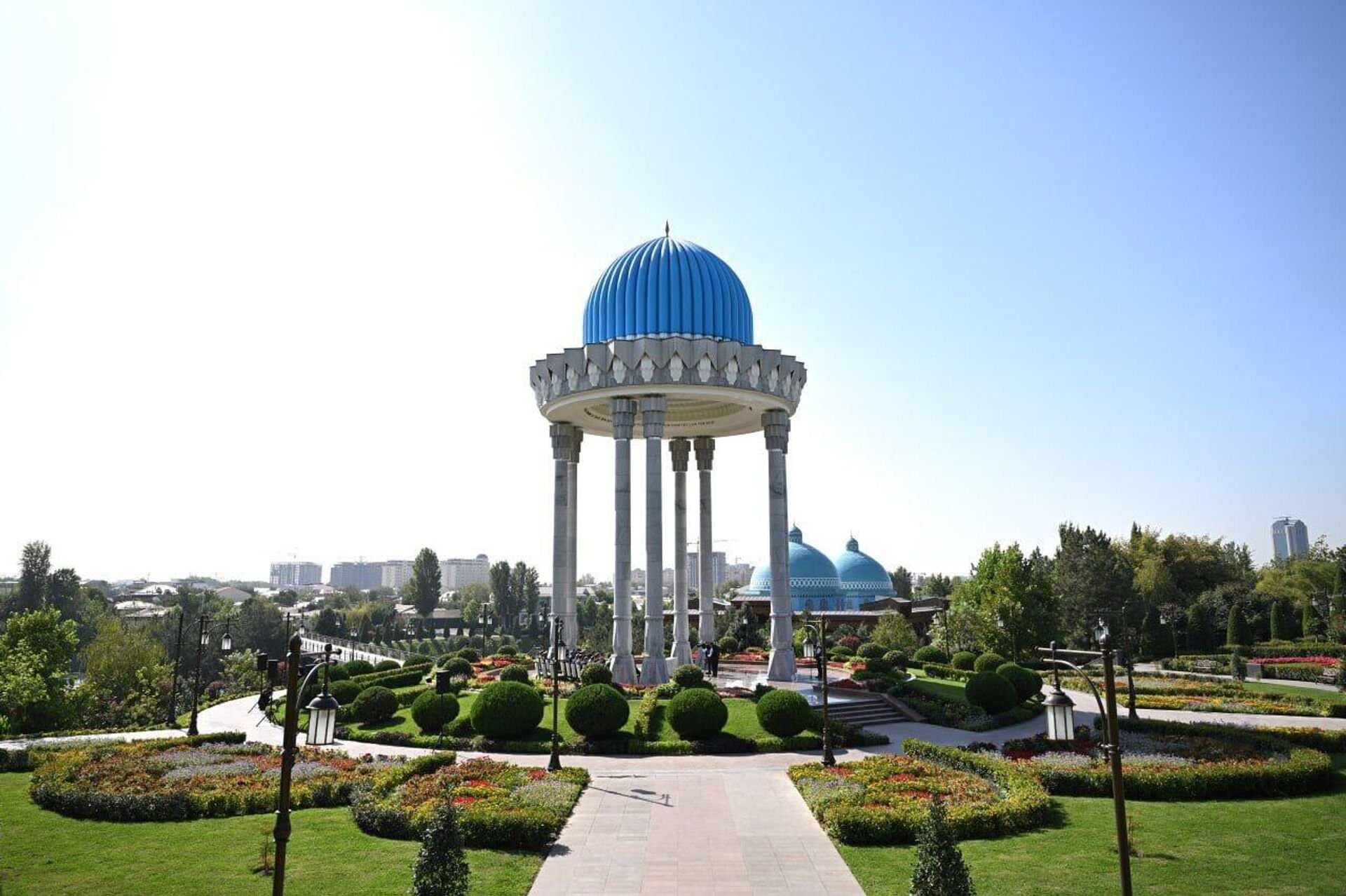 Аллея Шахидлар хотираси - Sputnik Узбекистан, 1920, 29.08.2025