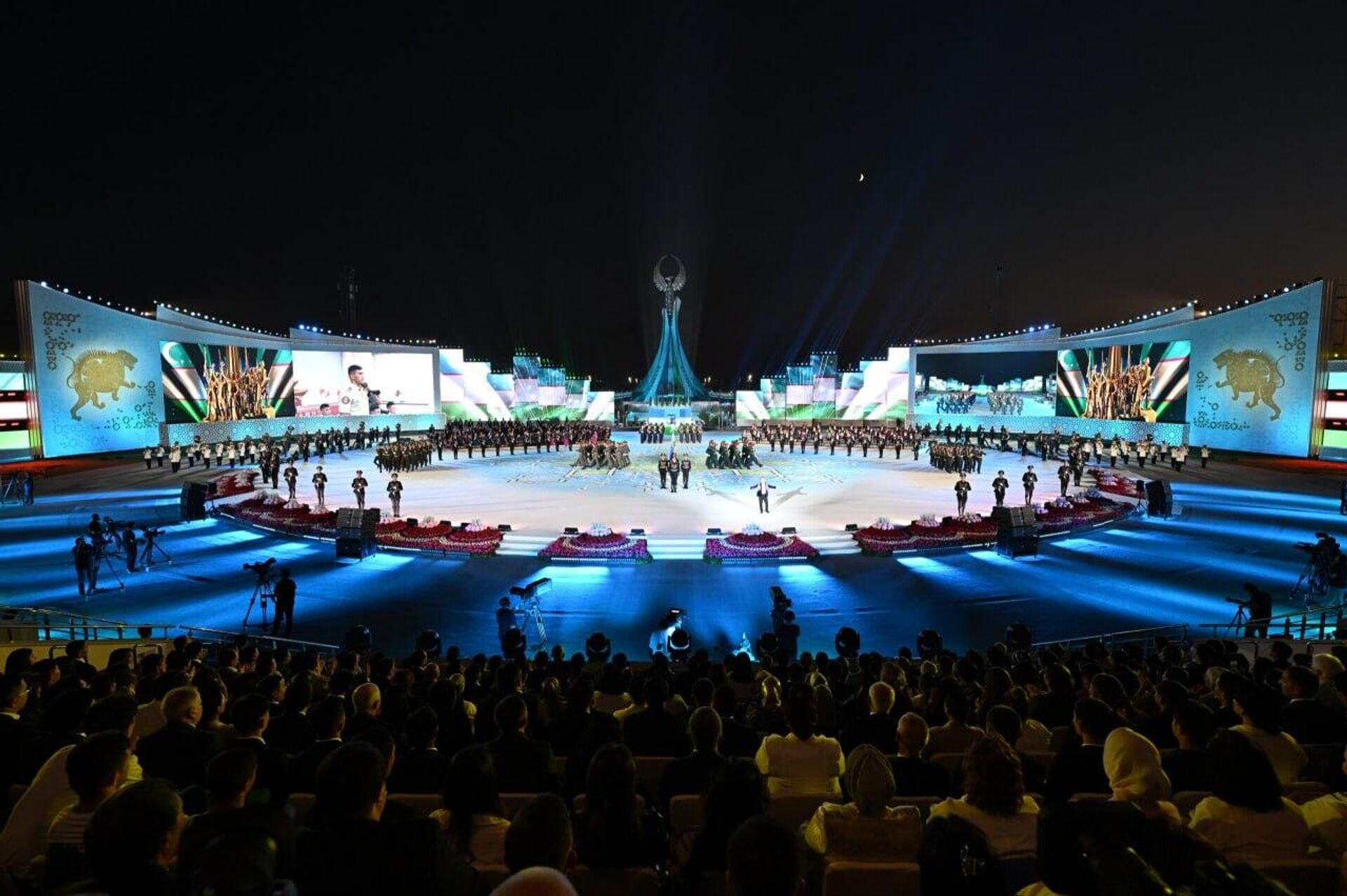 Торжества по случаю 34-й годовщины независимости Узбекистана Торжества по случаю 34-й годовщины независимости Узбекистана - Sputnik Узбекистан, 1920, 30.08.2025