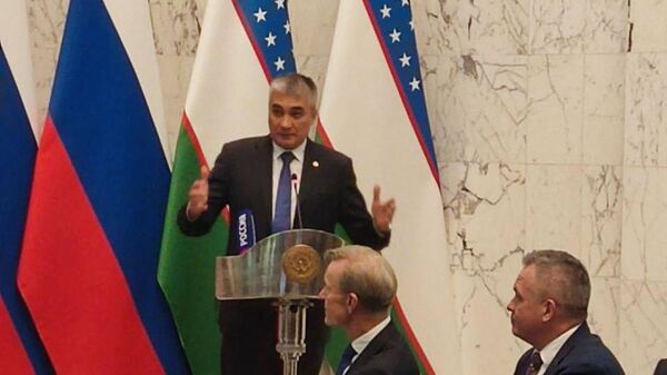 34 года это целая жизнь: за прошедшее время произошло развитие в каждом аспекте жизни в Узбекистане - Ботиржон Асадов - Sputnik Узбекистан