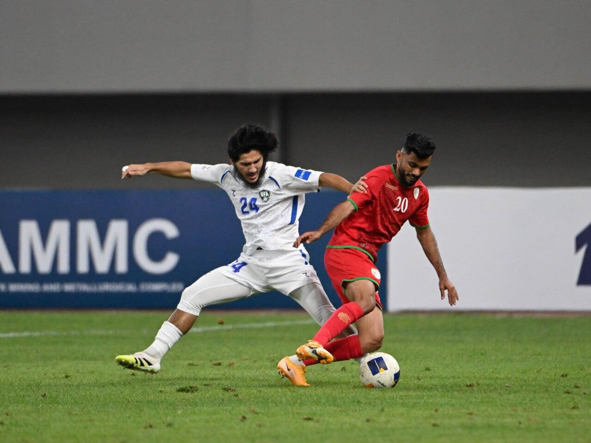 Сборная Узбекистана по футболу начала турнир CAFA с ничьей с командой Омана - Sputnik Узбекистан, 1920, 31.08.2025