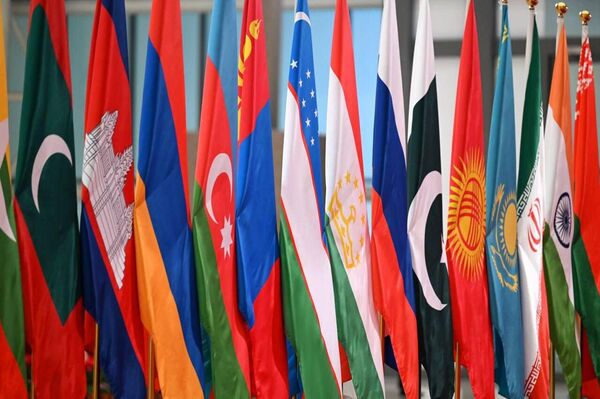 Флаги ШОС - Sputnik Узбекистан