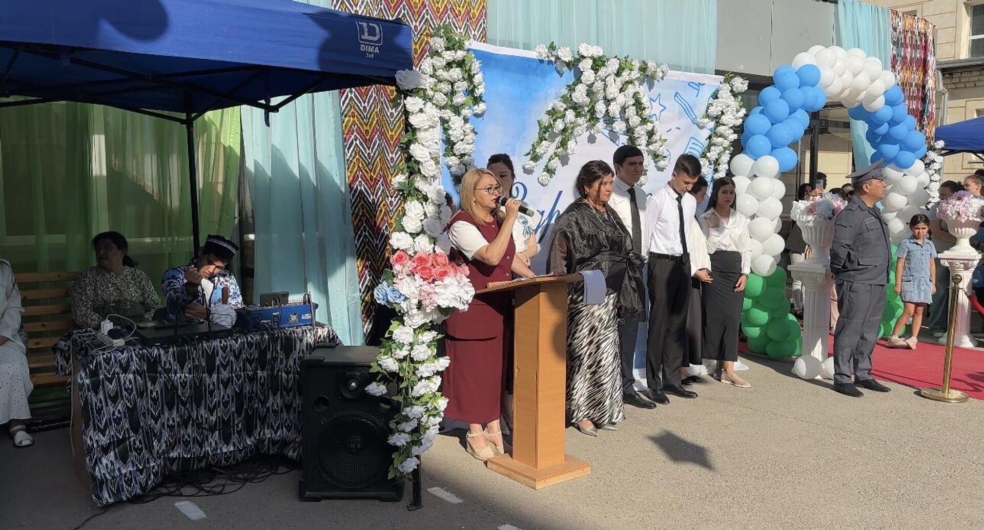 Сегодня в Узбекистане начался новый учебный год - Sputnik Узбекистан, 1920, 02.09.2025