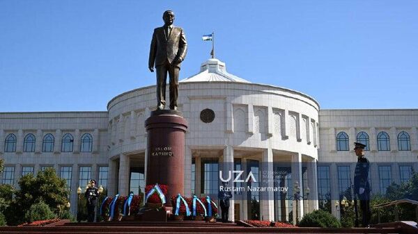 В Узбекистане почтили память первого президента - Sputnik Узбекистан