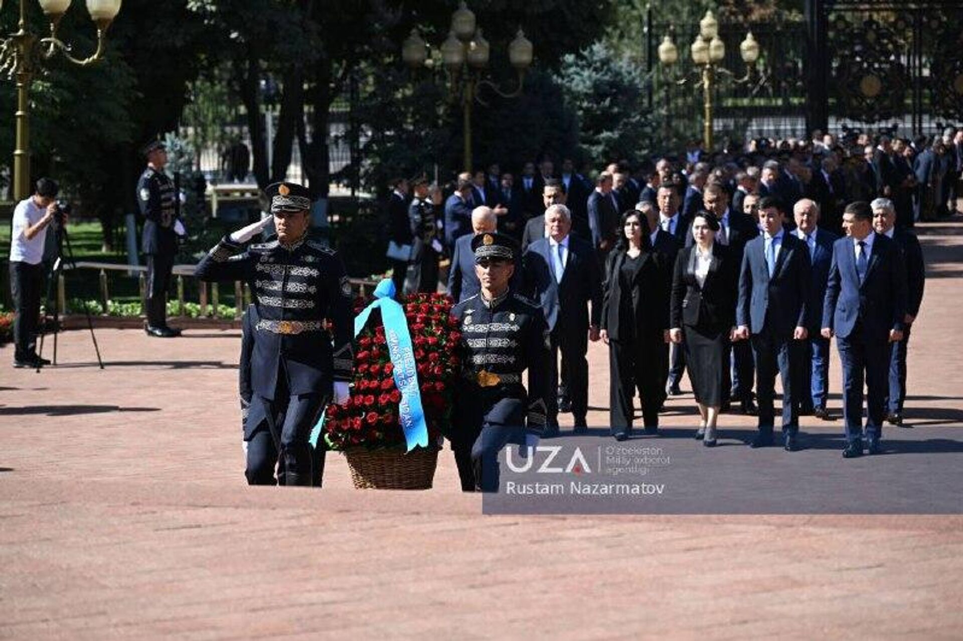 В Узбекистане почтили память первого президента - Sputnik Узбекистан, 1920, 02.09.2025