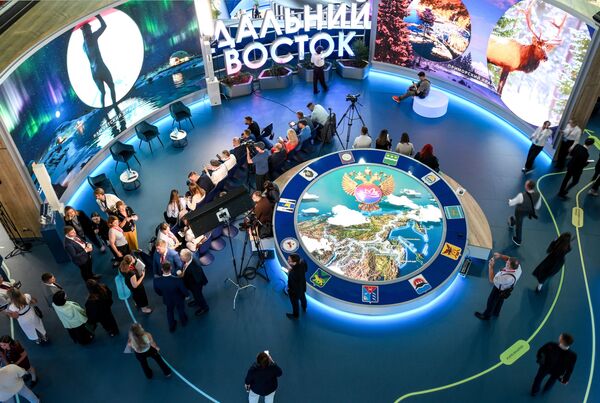 Владивостокда Шарқий иқтисодий форум - Sputnik Ўзбекистон