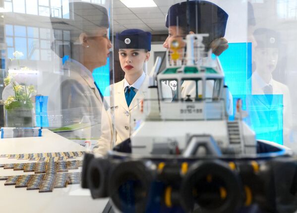 У 3-6 сентябрь кунлари Узоқ Шарқ федерал университети кампусида бўлиб ўтади. - Sputnik Ўзбекистон