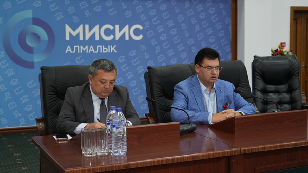 МИСиС и АГМК запустили инженерную школу в Алмалыке - Sputnik Узбекистан