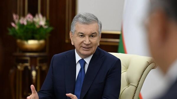 Шавкат Мирзиёев ознакомился с презентацией по мерам создания цепочки добавленной стоимости в сельском хозяйстве - Sputnik Ўзбекистон