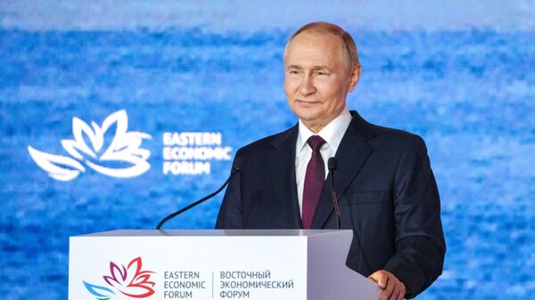 Президент РФ Владимир Путин  - Sputnik Ўзбекистон
