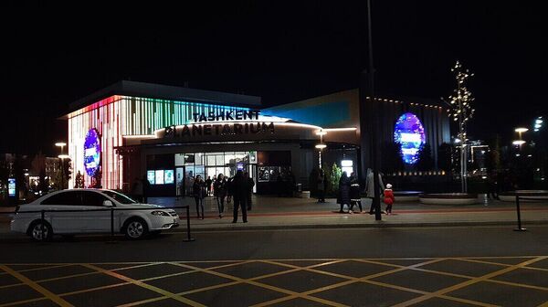 В Узбекистане разработали проект развития ночной экономики до 2030 года - Sputnik Узбекистан