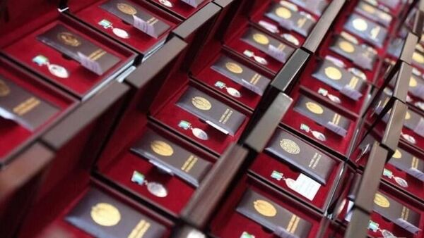 Награждение по случаю Дня учителей и наставников
 - Sputnik Узбекистан