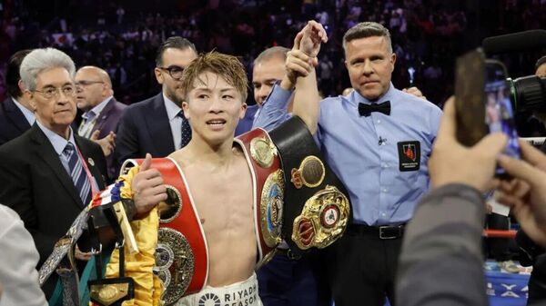 Боксер из Узбекистана Муроджон Ахмадалиев проиграл бой за титул абсолютного чемпиона мира непобежденному Наое Иноуэ - Sputnik Узбекистан