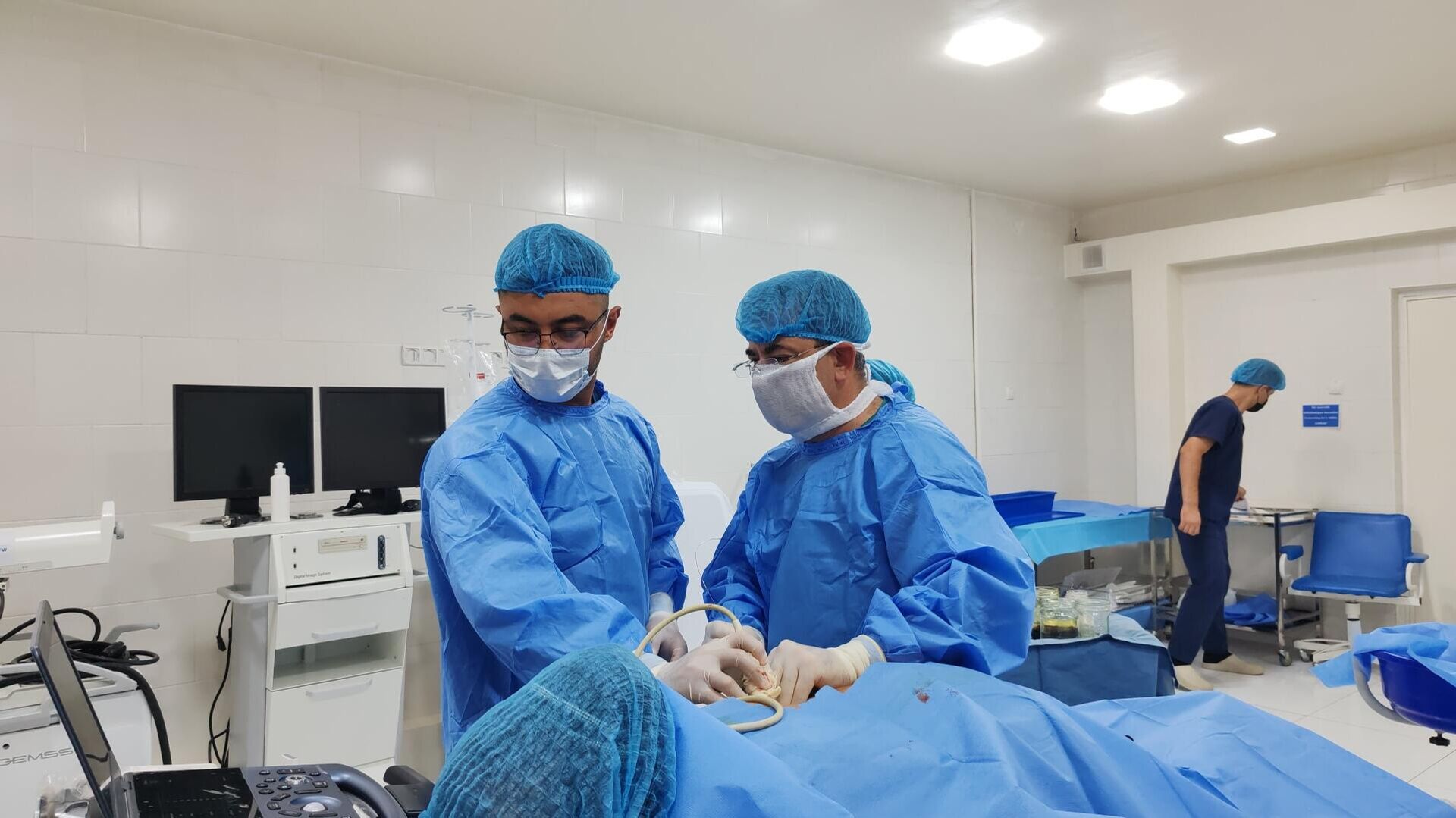 В Самарканде прошла акция Миссия Добро - Sputnik Узбекистан, 1920, 15.09.2025