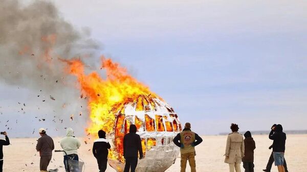 На солончаке Барсакелмес прошел первый арт-фестиваль YONAR - Sputnik Узбекистан