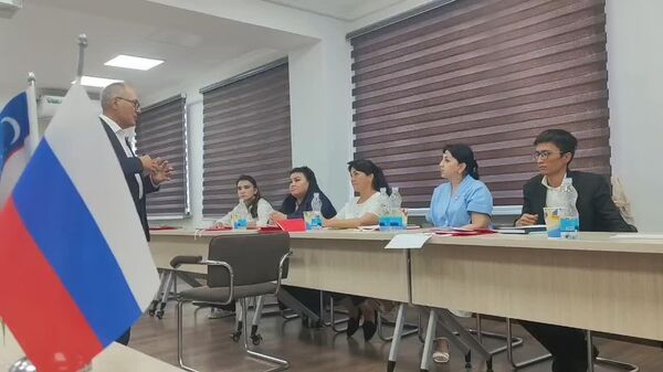 Президентская академия РФ проводит курсы повышения квалификации в Самарканде - Sputnik Узбекистан