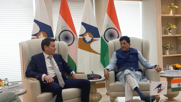 Андрей Слепнев провёл переговоры с министром торговли и промышленности Индии Пиюшем Гоялом
 - Sputnik Узбекистан