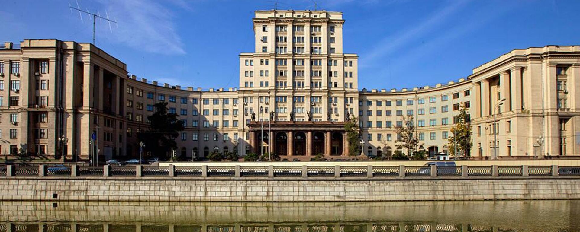 Московский государственный технический университет им. Н.Э. Баумана (НИУ МГТУ) - Sputnik Ўзбекистон, 1920, 18.09.2025