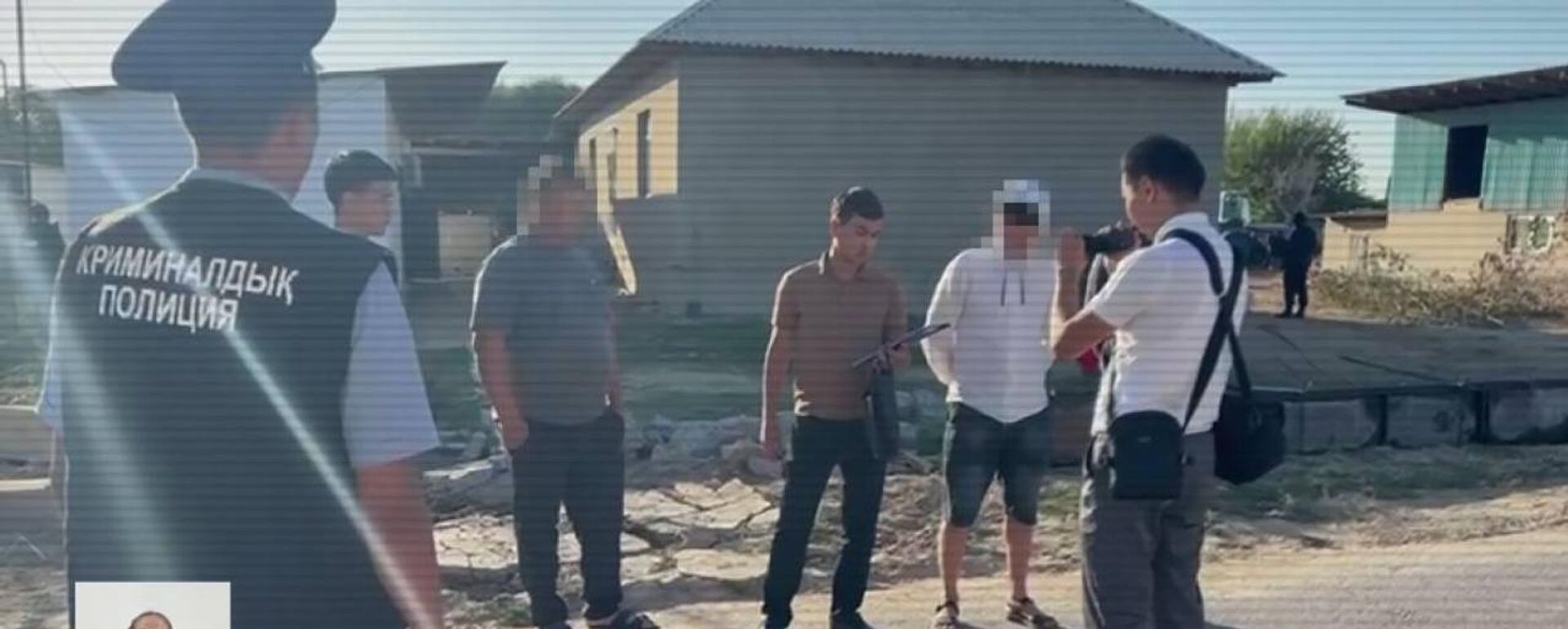 В Казахстане полицейскими перекрыт крупный канал незаконной миграции - Sputnik Ўзбекистон, 1920, 18.09.2025