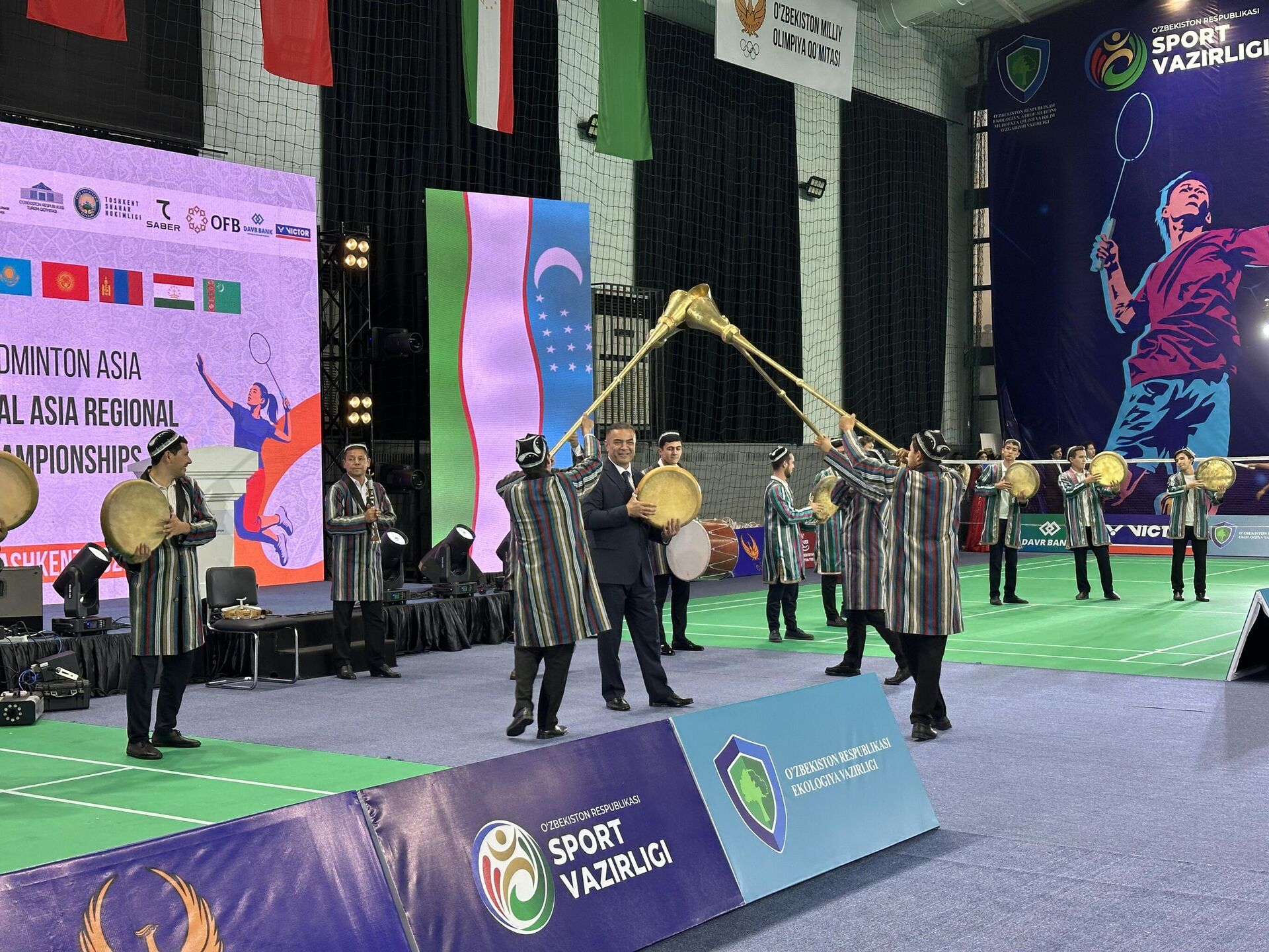 В Ташкенте проходит Чемпионат Центральной Азии по бадминтону. - Sputnik Узбекистан, 1920, 19.09.2025