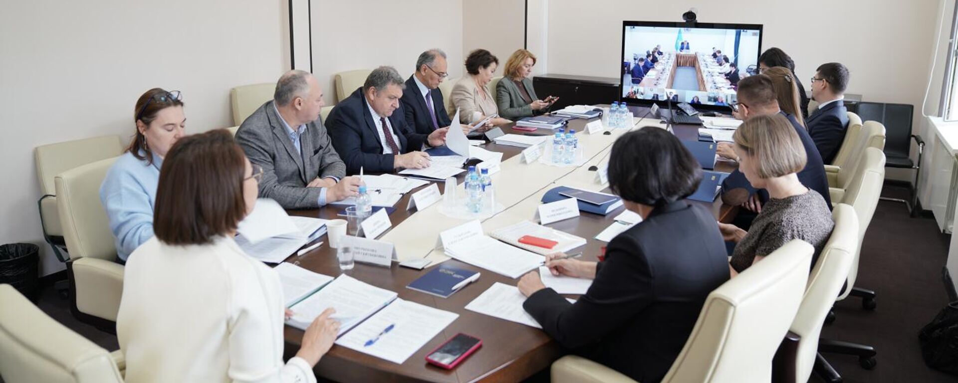 V YeAES usilivayut sotsialnie garantii dlya trudashixsya - Sputnik O‘zbekiston, 1920, 19.09.2025