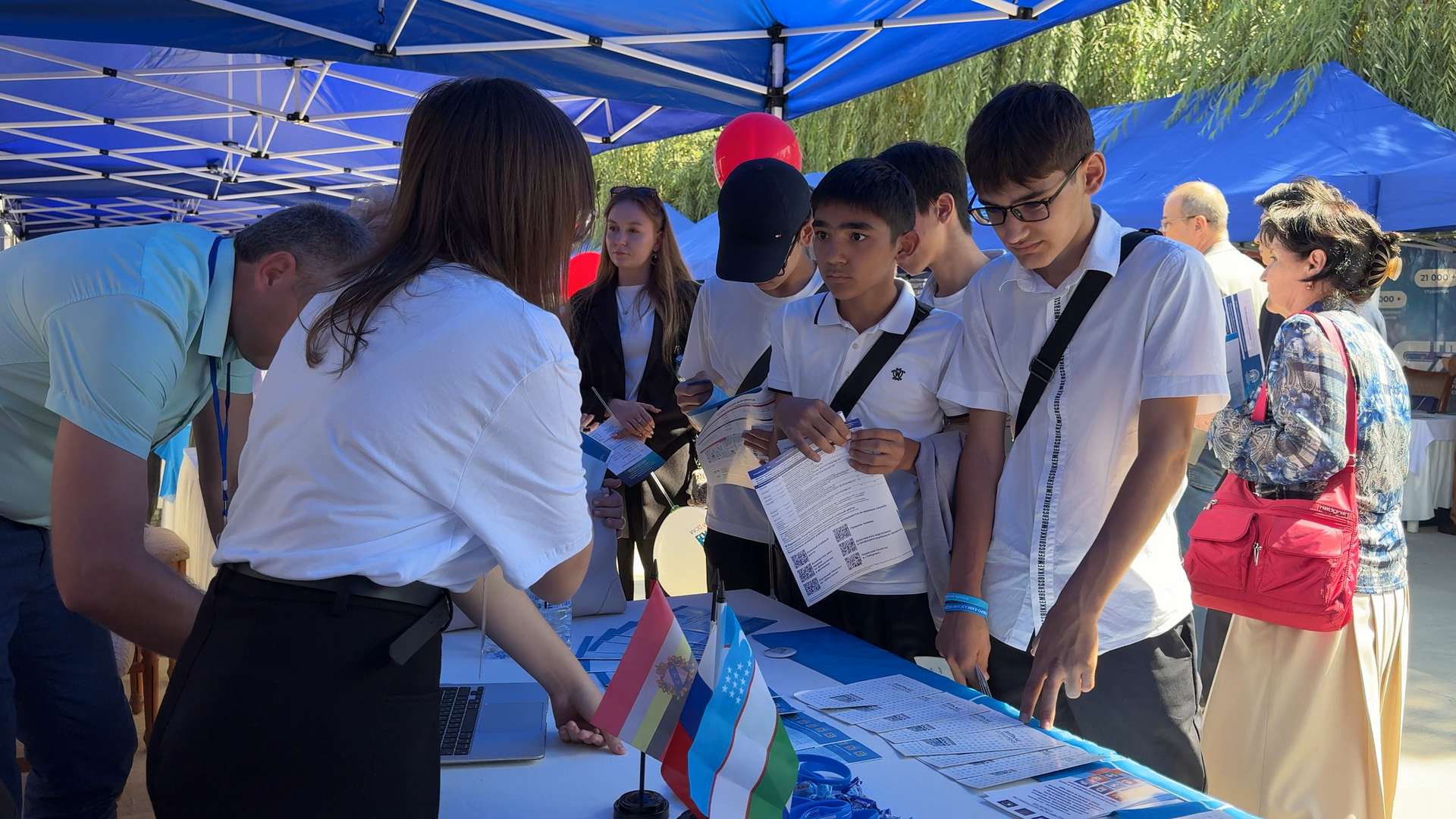 В Ташкенте стартовала Международная образовательная выставка-ярмарка Российское образование. Ташкент – 2025. В Ташкенте стартовала Международная образовательная выставка-ярмарка Российское образование. Ташкент – 2025. - Sputnik Узбекистан, 1920, 19.09.2025