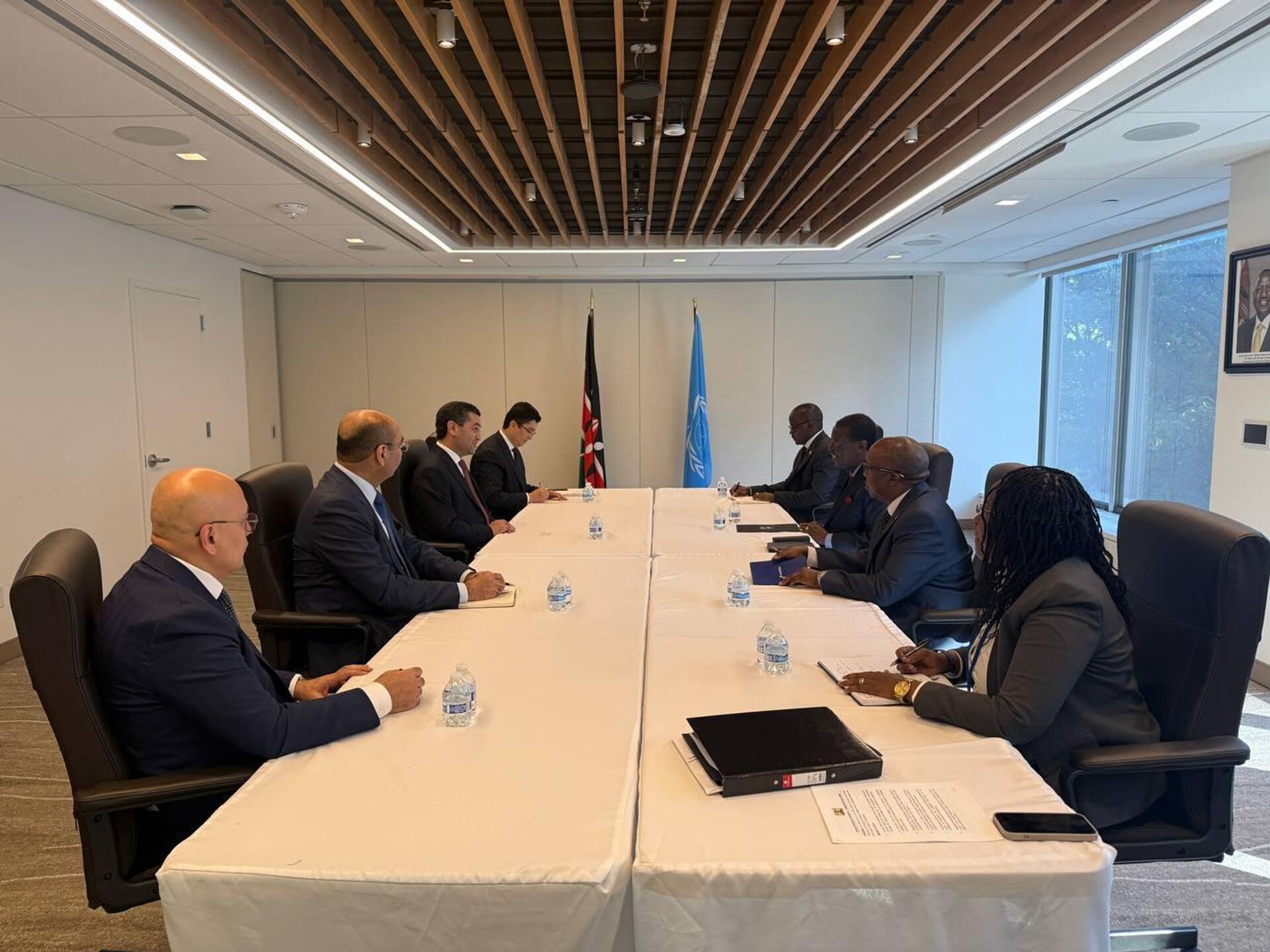 Узбекистан установил дипломатические отношения с Кенией. - Sputnik Узбекистан, 1920, 20.09.2025