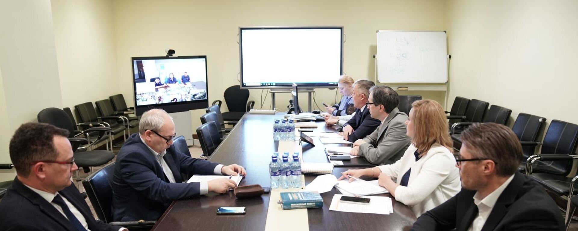 Voprosi tamojennogo deklarirovaniya obsudili v YeEK - Sputnik O‘zbekiston, 1920, 20.09.2025