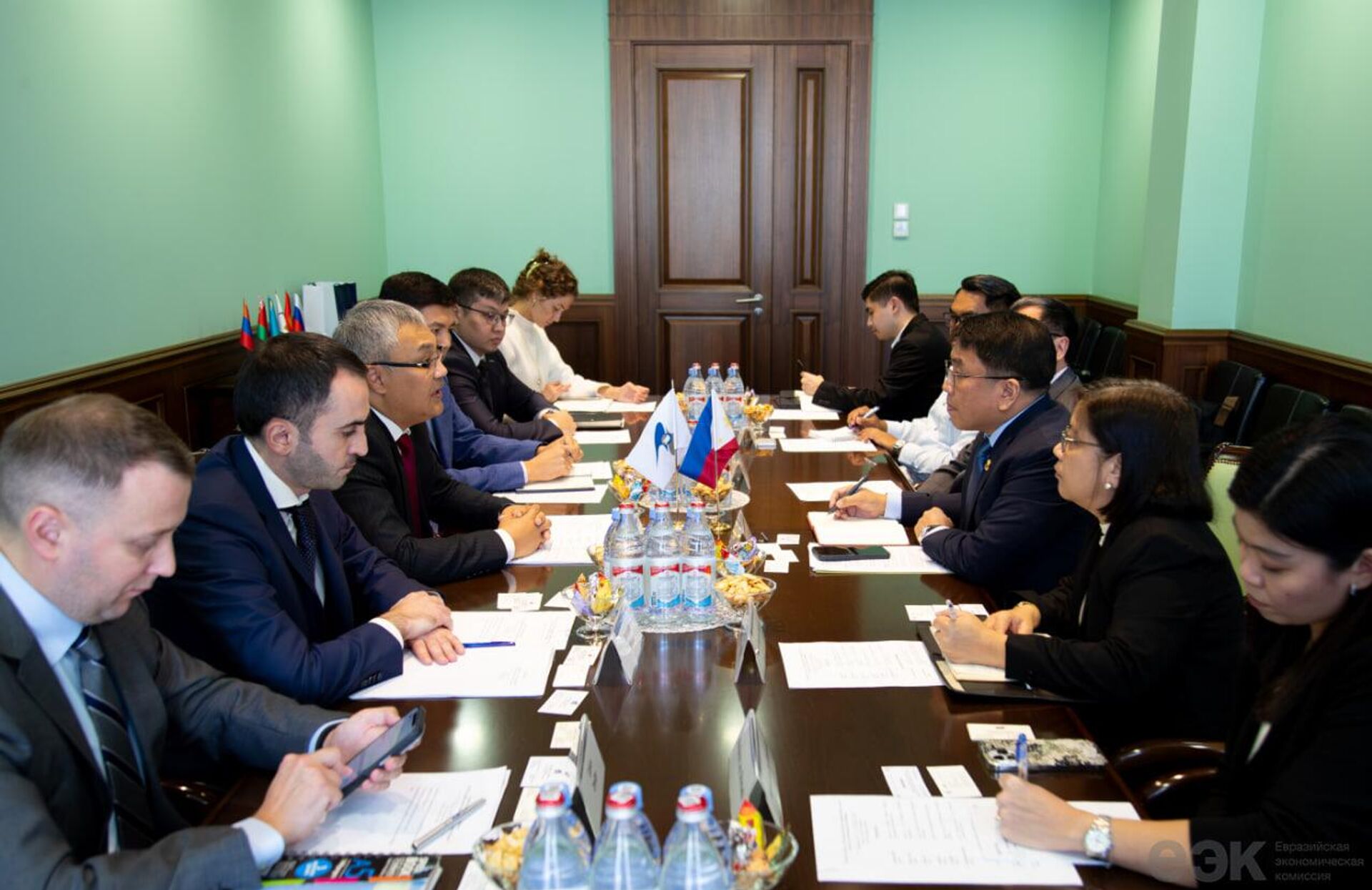 ЕЭК и Филиппины обсудили перспективы сотрудничества - Sputnik Узбекистан, 1920, 20.09.2025