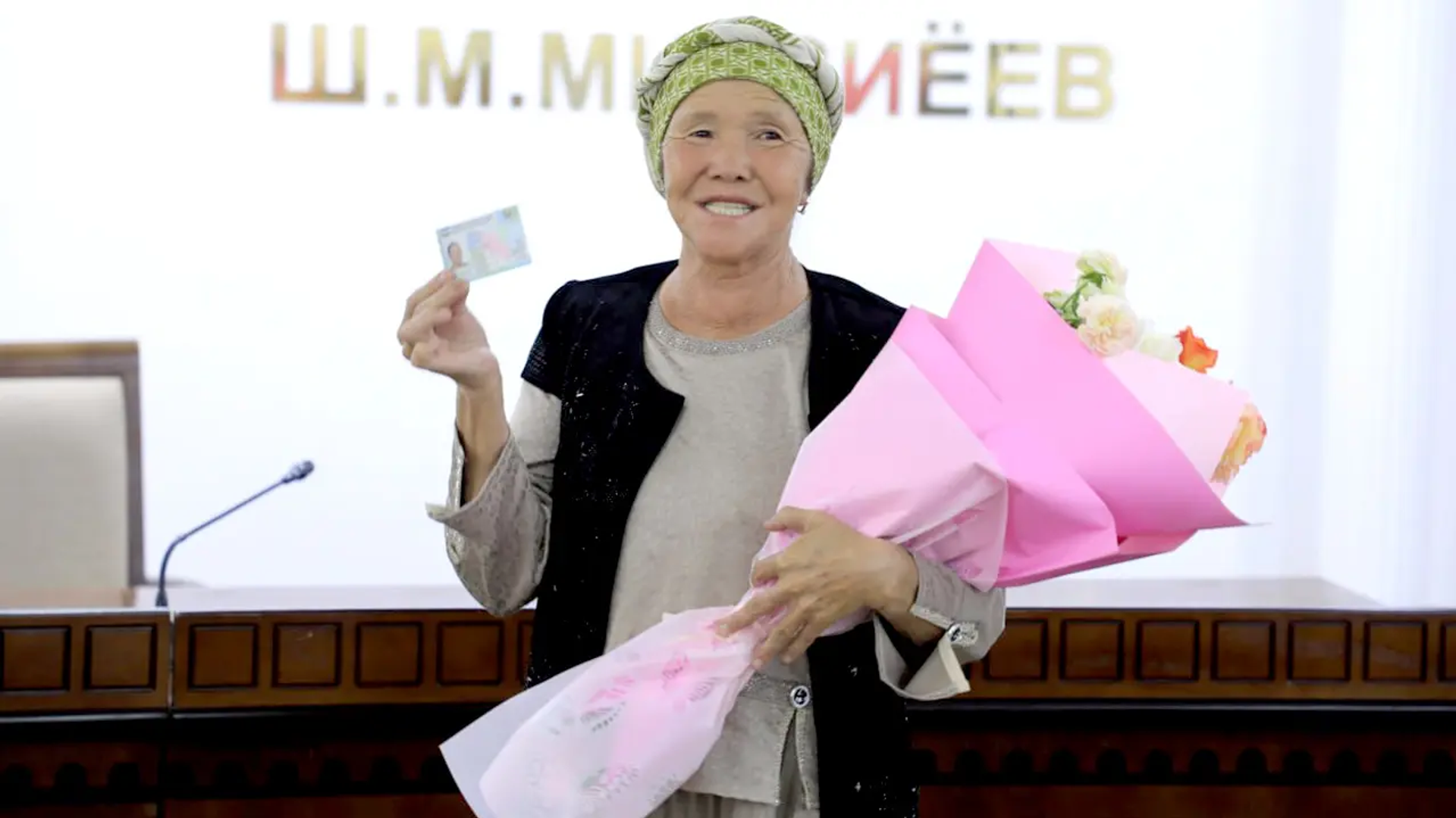 Gruppe lis predostavleno grajdanstvo Respubliki Uzbekistan - Sputnik O‘zbekiston, 1920, 22.09.2025