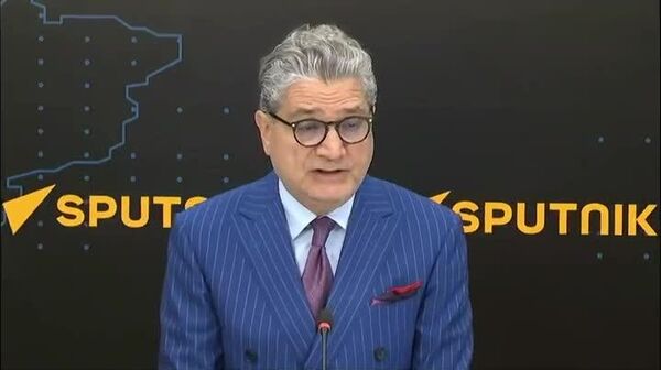 Приложение Работа в ЕАЭС постоянно используют около 125 тыс - Sputnik Узбекистан