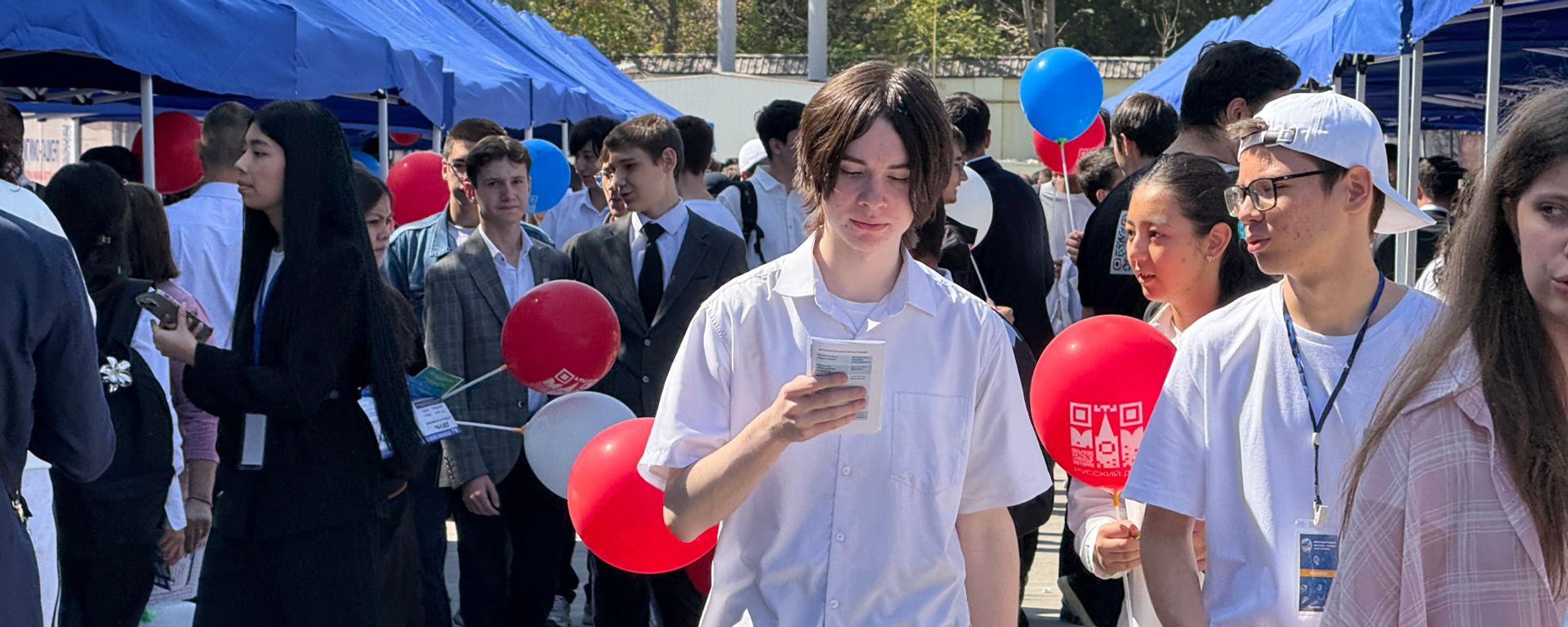 Тошкентда Россия таълими кўргазмаси - Sputnik Ўзбекистон, 1920, 22.09.2025