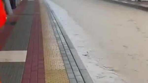 В Италии проливные дожди затопили улицы - Sputnik Узбекистан