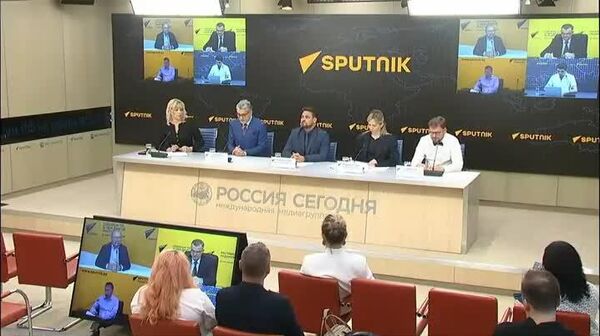 Какие новшества появились в приложении Работа в ЕАЭС? - Sputnik Узбекистан