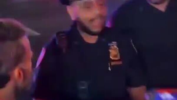 Президента Франции задержали нью-йоркские полицейские - Sputnik Узбекистан