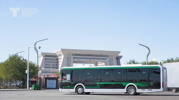 В Ташкент до конца сентября прибудут 100 электробусов из КНР - Sputnik Узбекистан