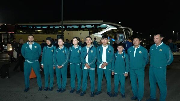 Делегация Узбекистана прибыла в Азербайджан на Игры СНГ - Sputnik Узбекистан