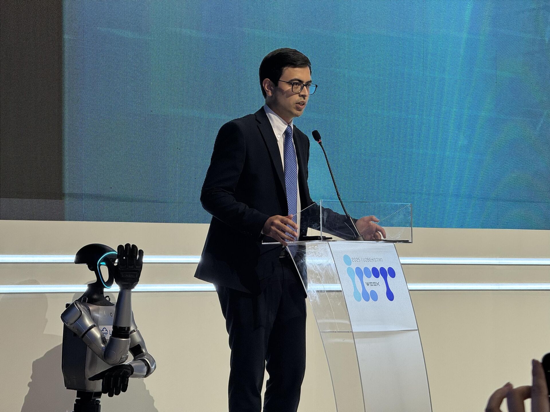 В Ташкенте проходит ICT Week Uzbekistan 2025 В Ташкенте проходит ICT Week Uzbekistan 2025 - Sputnik Узбекистан, 1920, 24.09.2025