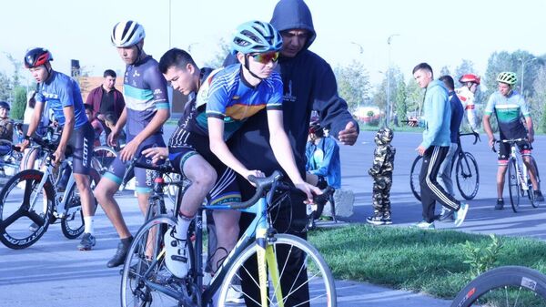 В Самарканде проходит чемпионат Узбекистана по паравелоспорту - Sputnik Узбекистан