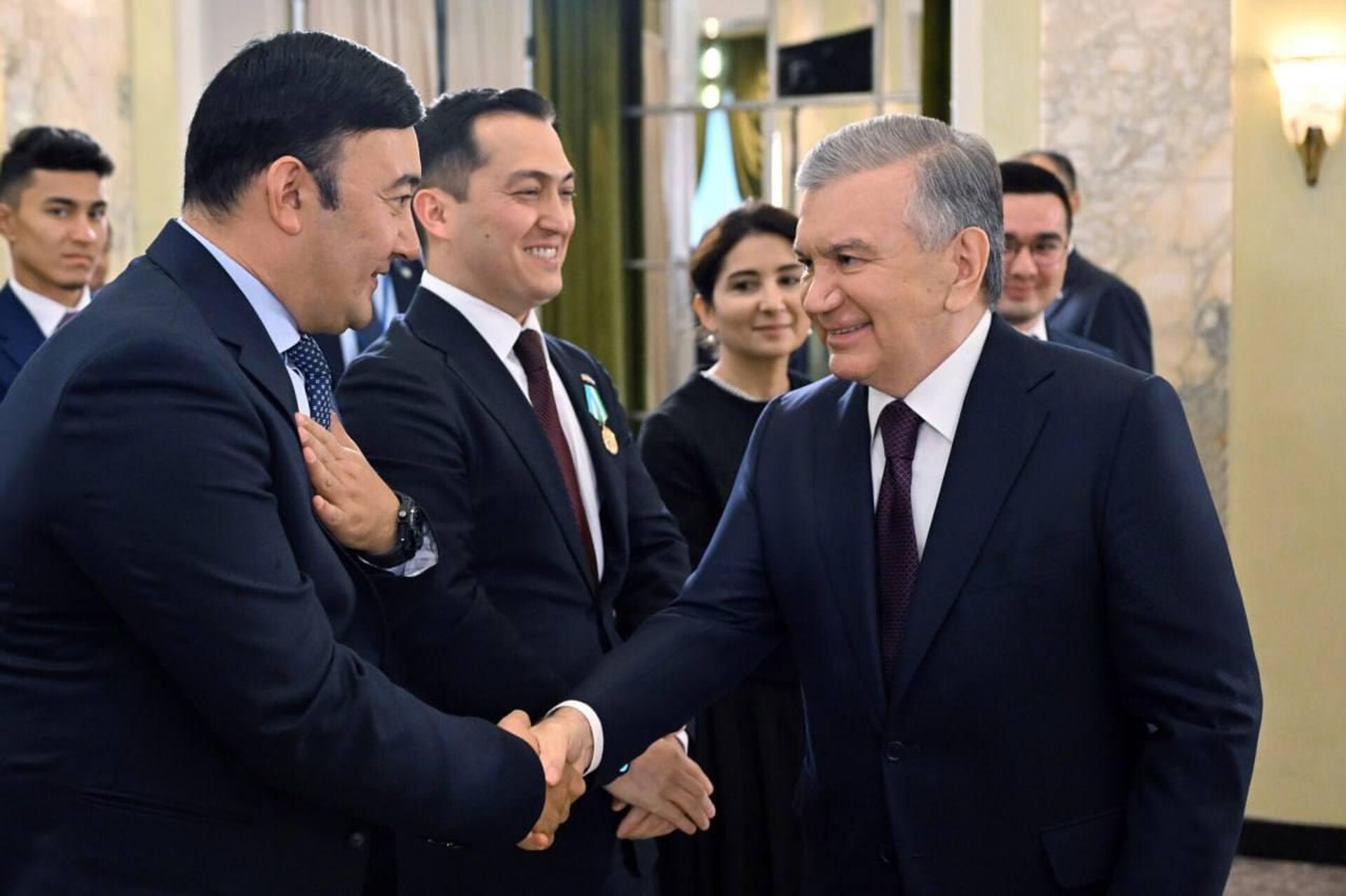 Президент Узбекистана встретился с соотечественниками и стипендиатами Фонда Эл-юрт умиди
Президент Узбекистана встретился с соотечественниками и стипендиатами Фонда Эл-юрт умиди
- Sputnik Узбекистан, 1920, 25.09.2025