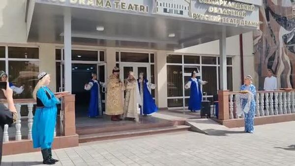 В Самарканд с гастролями приехал русский театр из Казахстана - Sputnik Узбекистан