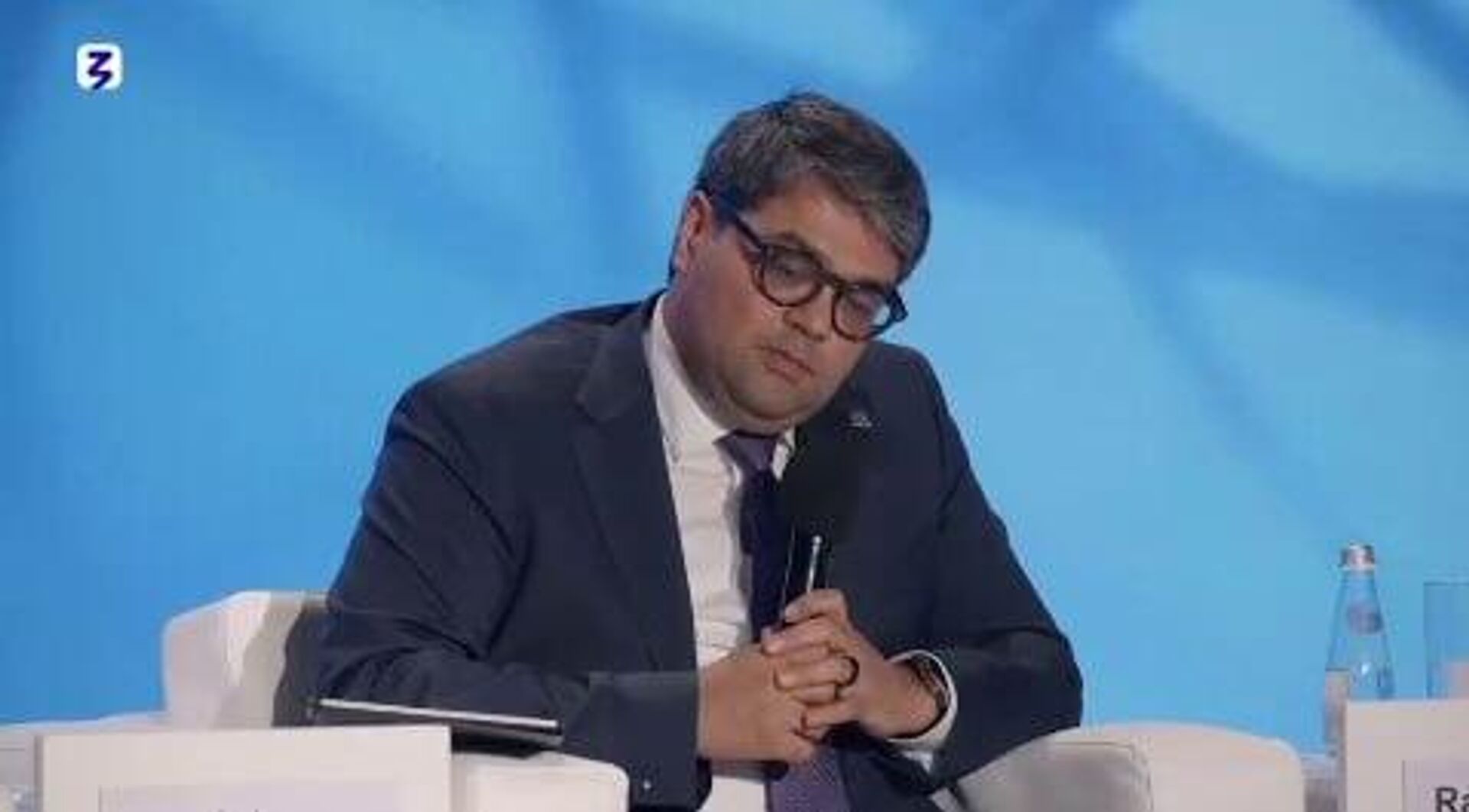 Молодежь Узбекистана видит огромный потенциал в сфере атомной энергетики - Sputnik Узбекистан, 1920, 26.09.2025