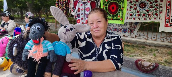  В Самарканде прошла необычная ярмарка игрушек и цветов. - Sputnik Узбекистан